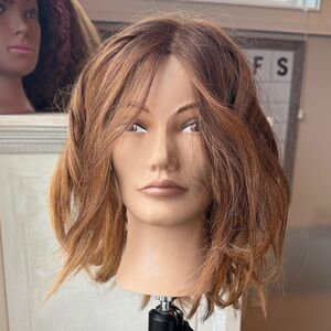 Pivot point Erika Brown mannequin